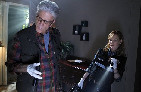 Ted Danson, Marg Helgenberger - CSI: Crime Scene Investigation - Tell-Tale Hearts - Photos