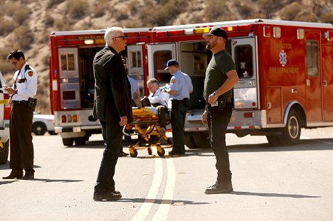 Ted Danson, George Eads - CSI: Kryminalne zagadki Las Vegas - Babska impreza - Z filmu
