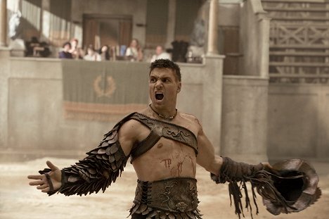 Manu Bennett - Spartacus - Revelations - Kuvat elokuvasta