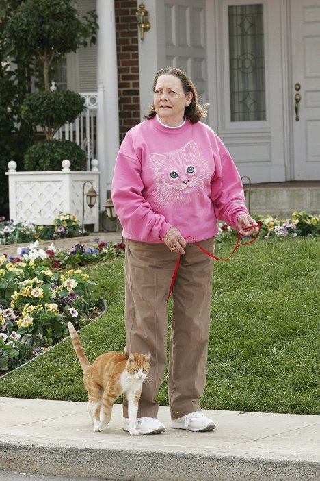 Betty Murphy - Desperate Housewives - Coming Home - Photos