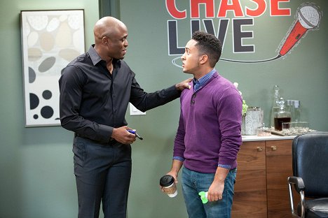Wayne Brady, Tahj Mowry - Baby Daddy - There's Something Fitchy Going On - Photos