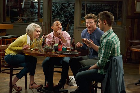 Chelsea Kane, Tahj Mowry, Derek Theler, Jean-Luc Bilodeau - Babby Daddy - Un dilemme nommé Emma - Film