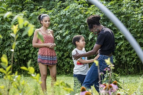 Bianca Lawson, Ethan Hutchison, Rutina Wesley - Queen Sugar - On These I Stand - Filmfotos