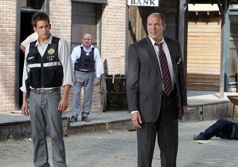 Eric Szmanda, Paul Guilfoyle, Marc Vann - CSI: Crime Scene Investigation - CSI caído - De la película