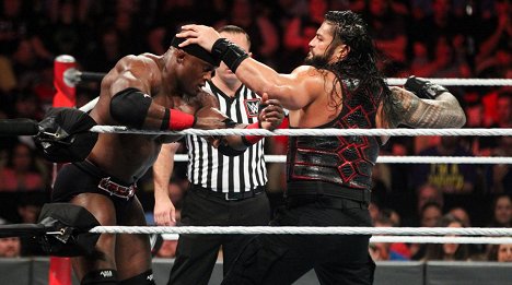 Bobby Lashley, Joe Anoa'i - WWE Extreme Rules - Photos