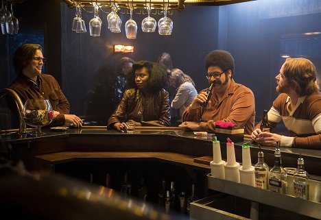 Erik Griffin, Xosha Roquemore, Jake Lacy, Andrew Santino - I'm Dying Up Here - Now You See Me, Now You Don't - De la película