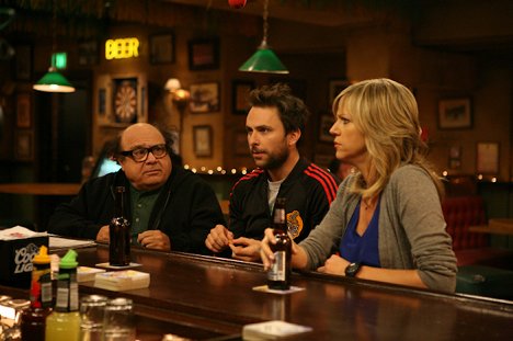 Danny DeVito, Charlie Day, Kaitlin Olson - It's Always Sunny in Philadelphia - Mac Fights Gay Marriage - Photos