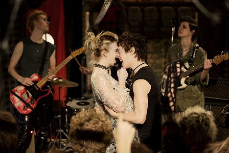 Elle Fanning, Alex Sharp - How to Talk to Girls at Parties - Photos