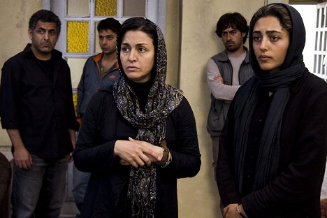 Mani Haghighi, Payman Maadi, Merila Zare'i, Shahab Hosseini, Golshifteh Farahani - Darbareye Elly - Kuvat elokuvasta