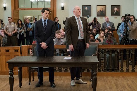 Nicholas D'Agosto, John Lithgow - Trial & Error - The Verdict - Z filmu