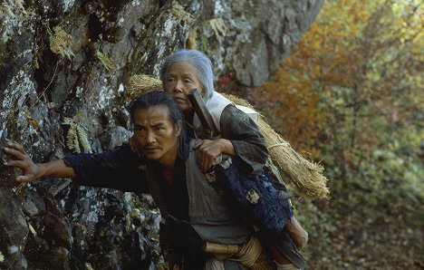 Ken Ogata, Sumiko Sakamoto - Die Ballade vom Narayama - Filmfotos