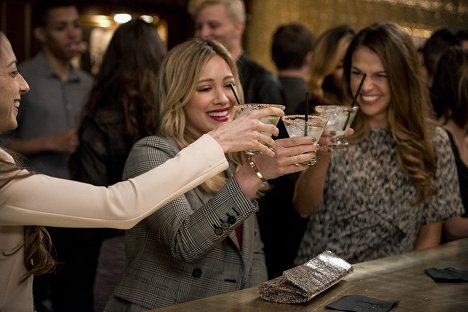 Hilary Duff, Sutton Foster - Younger - The Exes - Do filme