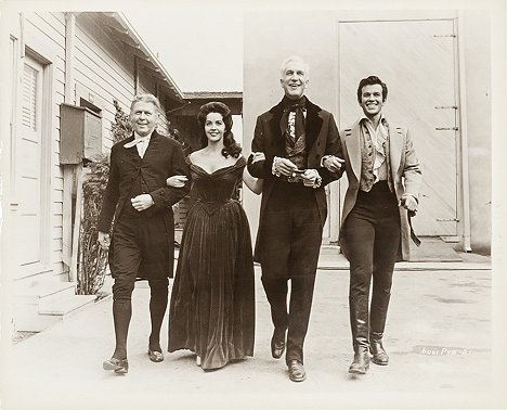 Harry Ellerbe, Myrna Fahey, Vincent Price, Mark Damon - The Fall of the House of Usher - Making of
