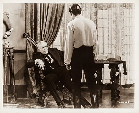Vincent Price - The Fall of the House of Usher - Photos
