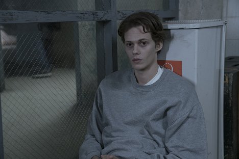 Bill Skarsgård - Castle Rock - Severance - Filmfotók