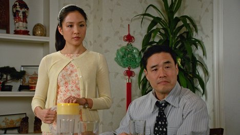 Constance Wu, Randall Park - Fresh Off the Boat - Doing It Right - Z filmu