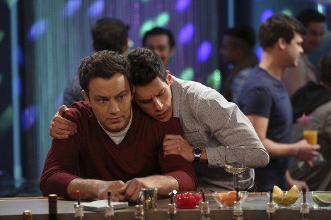 Jonathan Sadowski, Miguel Pinzon - Young & Hungry - Young & Too Late - Z filmu