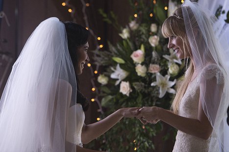 Naya Rivera, Heather Morris - Glee - Eine Hochzeit - Filmfotos