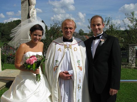 Zuzana Norisová, Attila Mokos, Milan Mikulčík