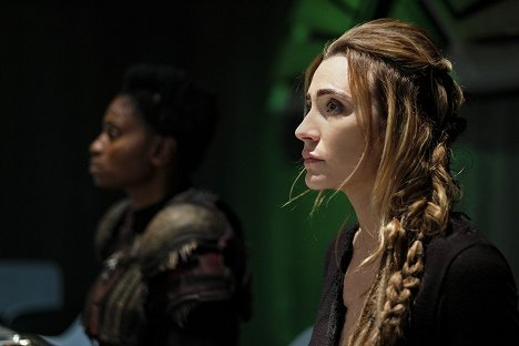 Jessica Harmon - The 100 - The Dark Year - Photos