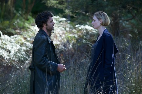 Damon Gameau, Elizabeth Debicki - The Kettering Incident - The Homecoming - Photos