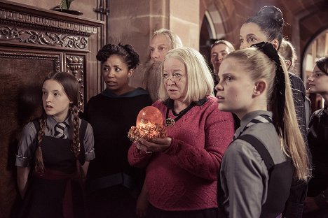 Bella Ramsey, Clare Higgins - The Worst Witch - Tortoise Trouble - Photos