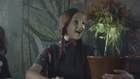 Bella Ramsey - Čarodějnice školou povinné - Mildredin rodokmen - Z filmu