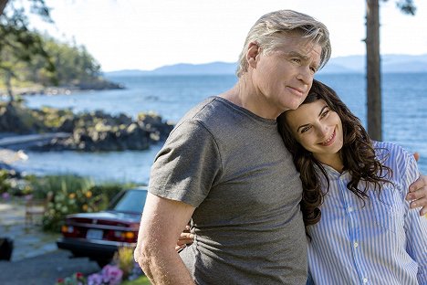 Treat Williams, Meghan Ory - Chesapeake Shores - We're Not Losing a Son... - Photos