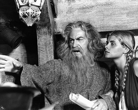 Patrick Troughton, Taryn Power - Sinbad and the Eye of the Tiger - Photos