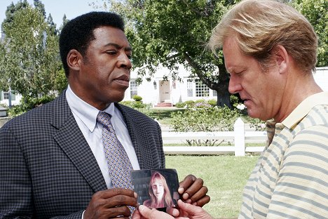 Ernie Hudson, Brian Kerwin - Desperate Housewives - Sweetheart, I Have to Confess - Photos