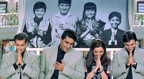 Salman Khan, Mohnish Bahl, Neelam Kothari, Saif Ali Khan - Wir halten zusammen - Filmfotos