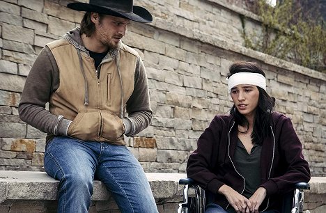 Luke Grimes, Kelsey Asbille - Yellowstone - The Unravelling: Part 1 - Photos