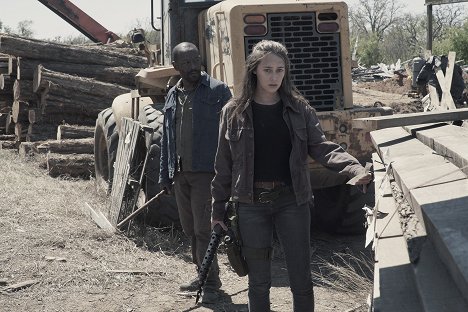 Lennie James, Alycia Debnam-Carey - Fear the Walking Dead - People Like Us - Do filme