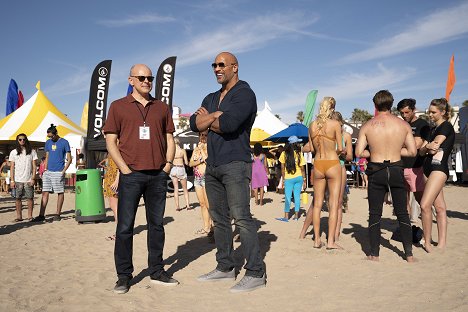 Rob Corddry, Dwayne Johnson - Ballers - Don't You Wanna Be Obama? - Photos