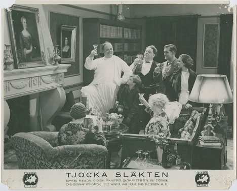 Gideon Wahlberg, Edvard Persson, Alice Carlsson - Close Relations - Lobby Cards