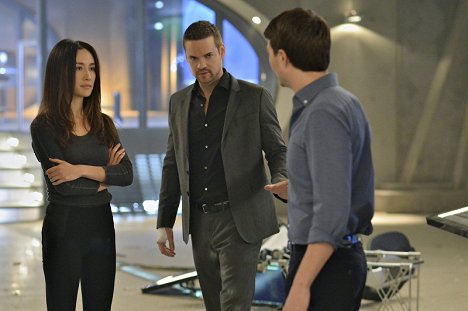 Maggie Q, Shane West - Nikita - Self-Destruct - Z filmu