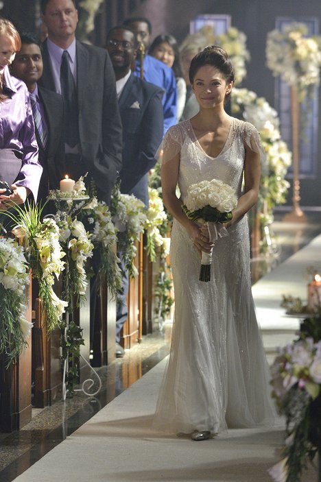 Kristin Kreuk - Beauty and the Beast - Shotgun Wedding - Photos