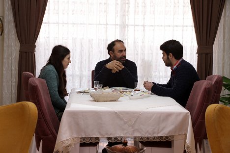Elif Sultan Taş, Ali Çoban - Adını Sen Koy - De la película
