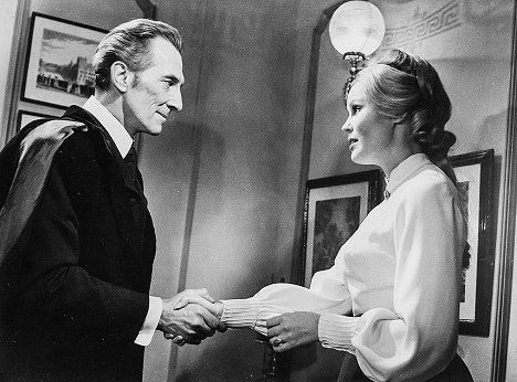 Peter Cushing, Veronica Carlson - Frankenstein Must Be Destroyed - Do filme