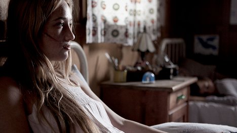 Sophie Lowe - Autumn Blood - Das Ende der Unschuld - Z filmu
