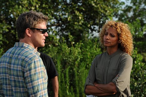 Matt Passmore, Michelle Hurd - Glades - Tengerparti gyilkosságok - Két tűz között - Filmfotók