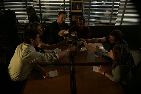 Eddie Cahill, Melina Kanakaredes, Gary Sinise, Hill Harper, Carmine Giovinazzo, Anna Belknap - CSI: NY - Heroes - Photos