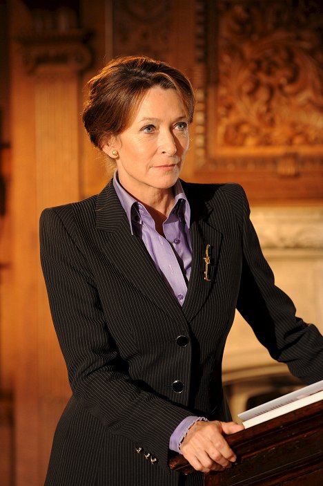 Cherie Lunghi - Inspector Lewis - The Gift of Promise - Photos