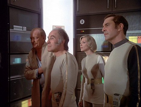 Jeremy Kemp, Barry Morse, Barbara Bain, Martin Landau - Space: 1999 - Voyager's Return - Z filmu
