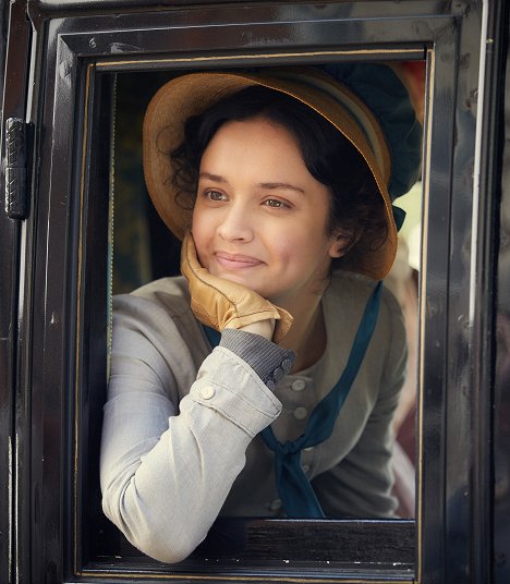 Olivia Cooke - Vanity Fair - Miss Sharp in the Presence of the Enemy - Photos