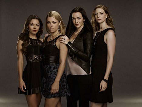 Scarlett Hefner, Teressa Liane, Annie Wersching, Elizabeth Blackmore - The Vampire Diaries - Season 7 - Werbefoto