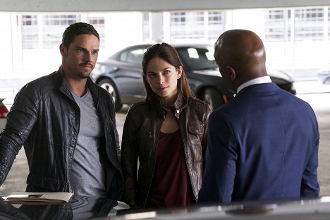 Jay Ryan, Kristin Kreuk - Beauty and the Beast - Beast of Times, Worst of Times - Do filme