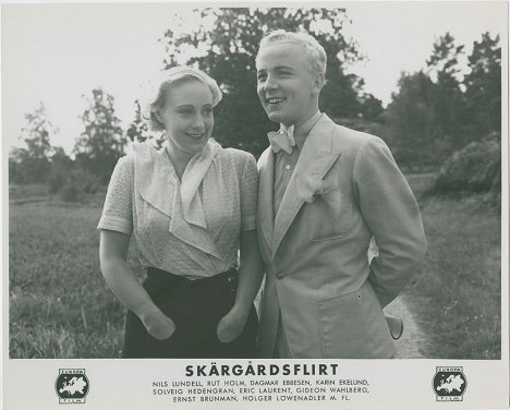 Karin Ekelund, Olle Törnquist - Skärgårdsflirt - Lobby Cards