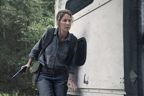 Jenna Elfman - Fear the Walking Dead - Schwach - Filmfotos