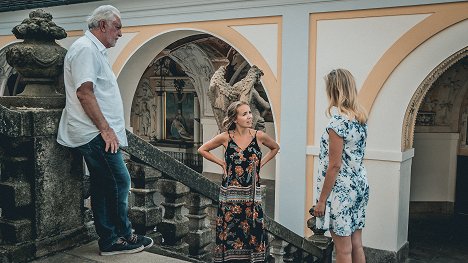 Jaromír Hanzlík, Lucie Vondráčková - Summer with Gentleman - Photos